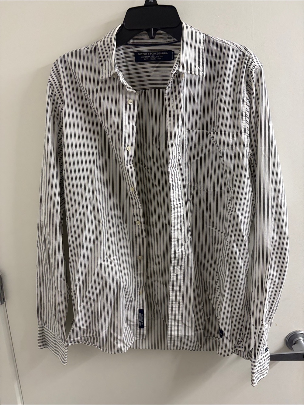 Scotch & Soda Men's White and Navy Pinstripe Button-Down Shirt